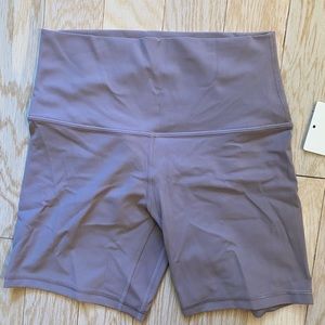 NWT Lululemon Align HR short sz 6 Violet Verbena